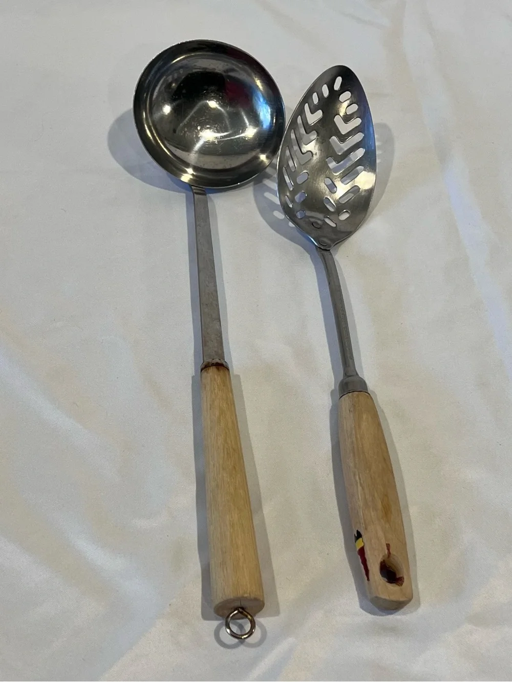 Vintage EKCO Eterna Wood Handle Ladle & Slotted Spoon Set